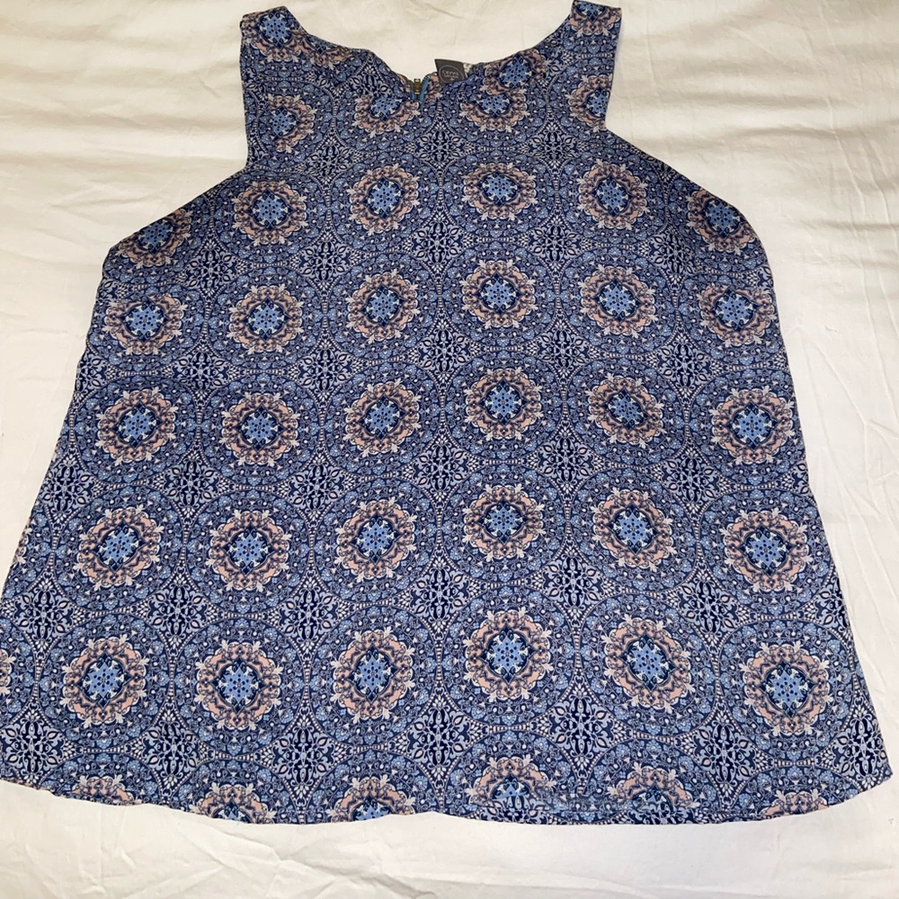 Geometric shirt